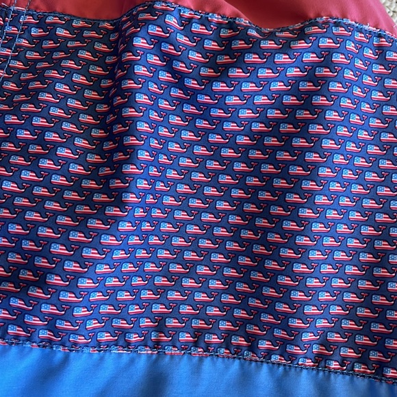 Vineyard Vines mens patriotic swim trunks / board shorts, size L. - Picture 6 of 6